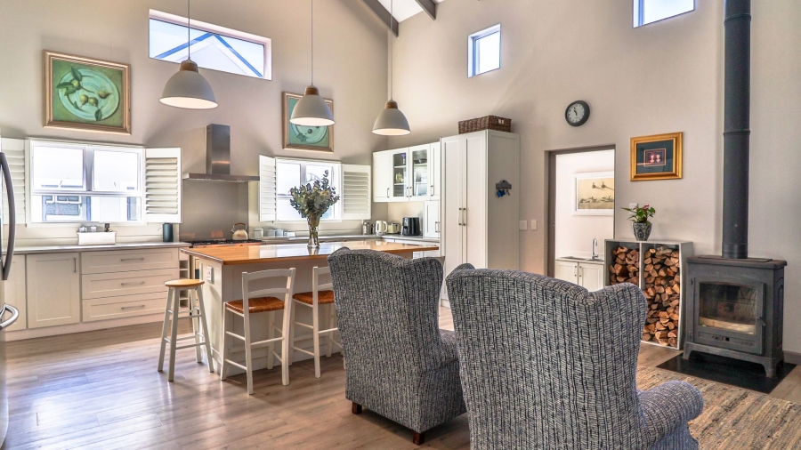 4 Bedroom Property for Sale in Onrus Western Cape